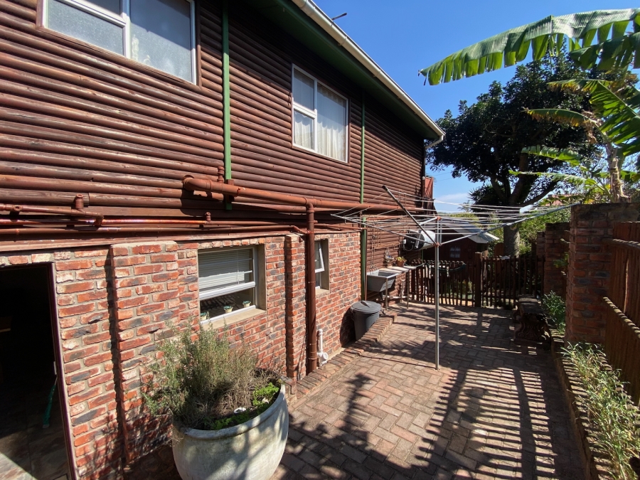 7 Bedroom Property for Sale in Cintsa East Eastern Cape